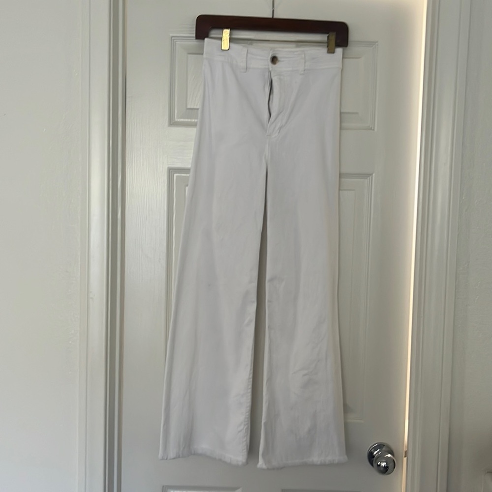 Billabong wide leg, raw hem, high waited